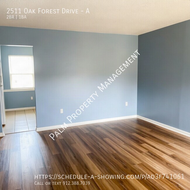 Foto del edificio - 2511 Oak Forest Dr