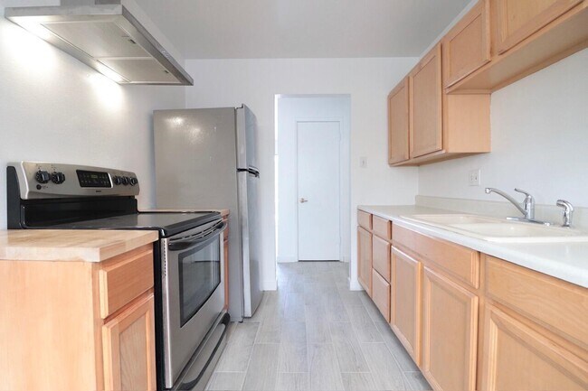 Foto del edificio - 1123 Betts St NE