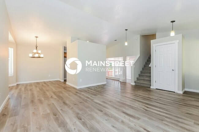 Foto del edificio - 3 Bedroom Pet-Friendly Home in Bonney Lake, WA with Main Street Renewal