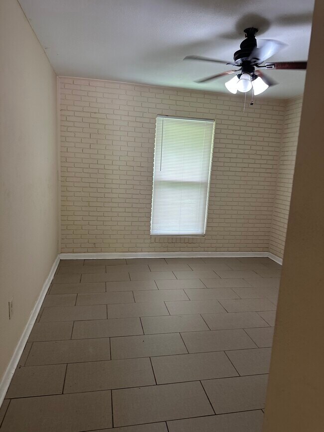 Foto del edificio - 636 N 39th St