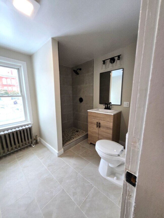 Foto del edificio - 89 Armistice Blvd