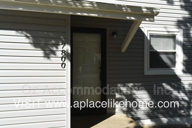 Foto del edificio - 7800 Grandview Ln