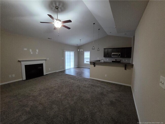 Foto del edificio - 2044 Stonewash Dr