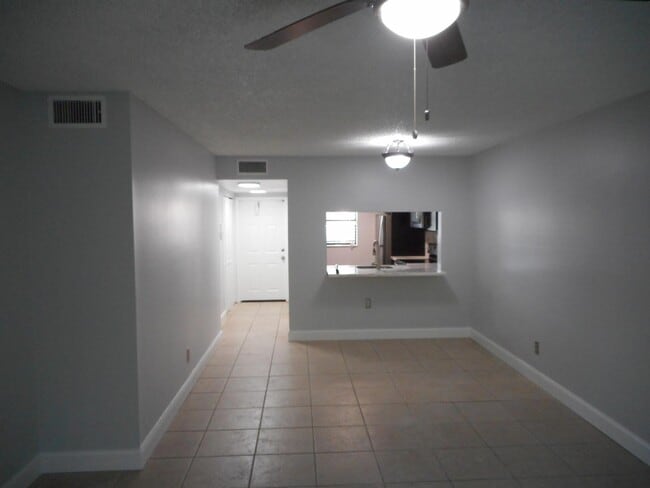 Building Photo - 10346 NW 11th St