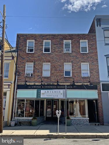 Foto del edificio - 115 S Duke St