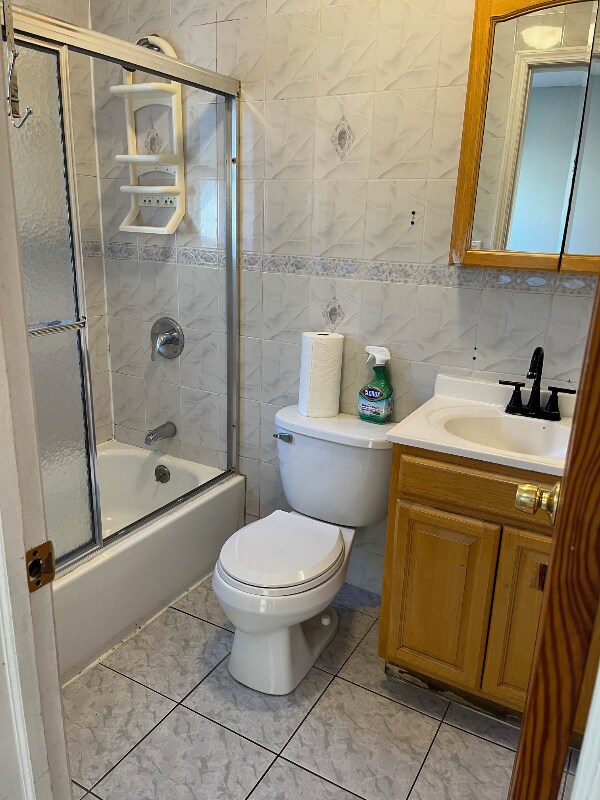 Foto del edificio - 27-32-32 12th St