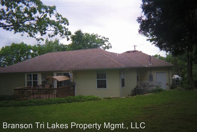 Building Photo - 3 br, 2 bath House - 604 S. Old County Road