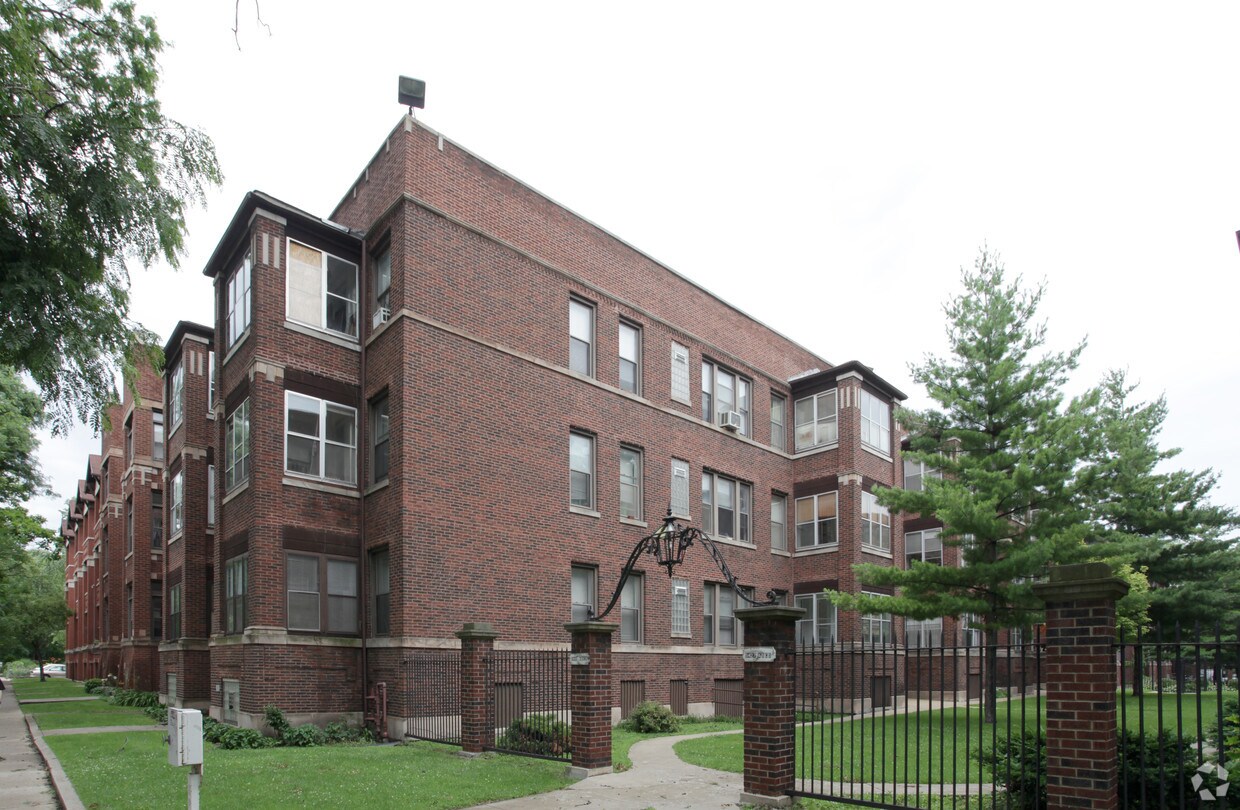 54175429 S University Ave, Chicago, IL 60615 Apartments in Chicago