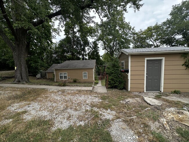 Foto del edificio - 8819 E Winner Rd