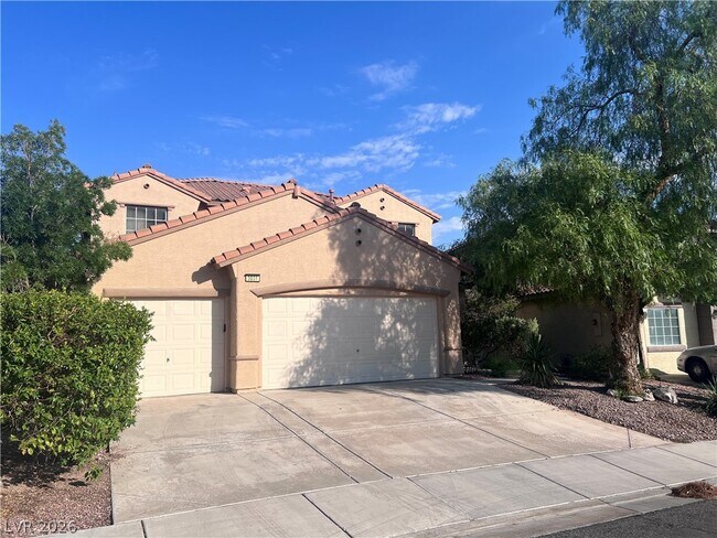 Building Photo - 3031 Scenic Valley Way