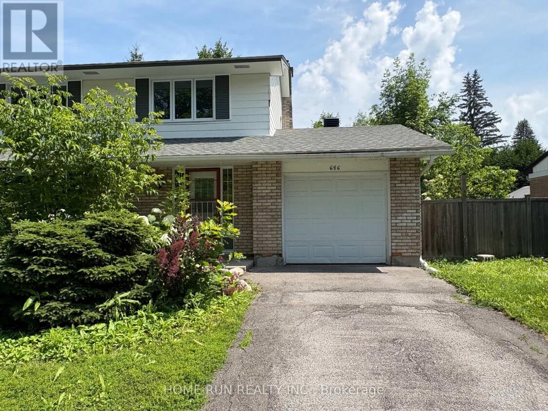 Photo principale - 646 Ingram Crescent