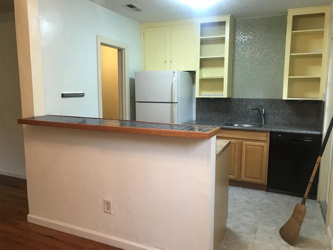 Foto del edificio - 1005 NE 7 Pl