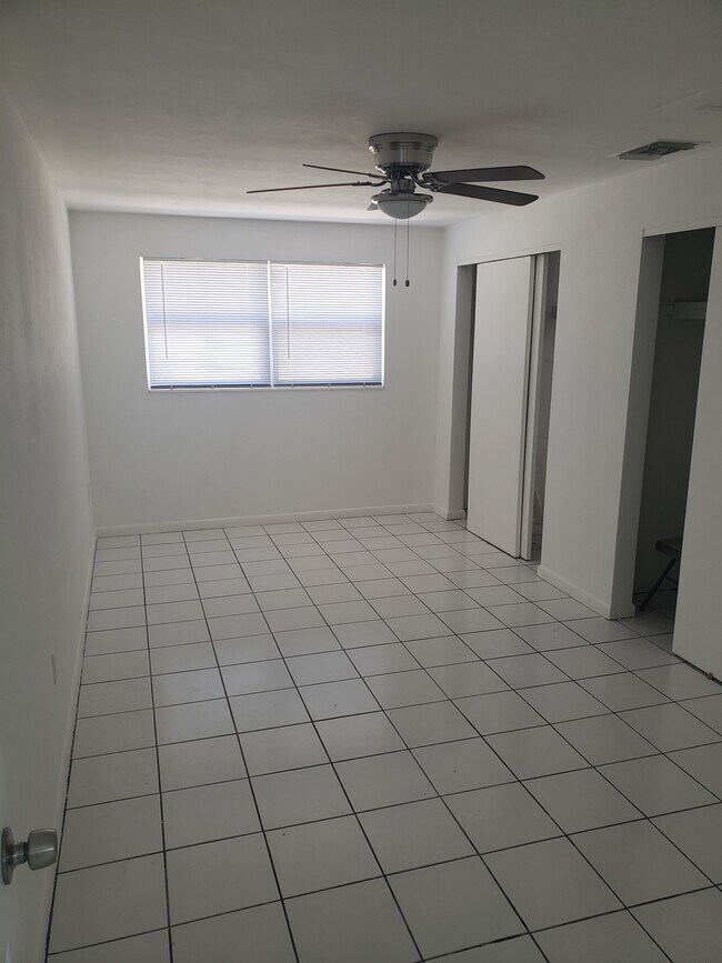 All tile - 687 95th Ave N