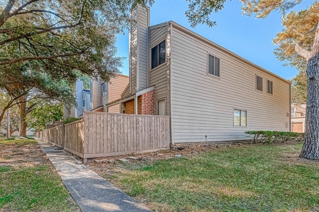 Foto del edificio - 11733 Lakeside Pl Dr