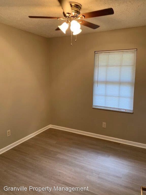 Building Photo - 4 br, 2 bath House - 484 Evergreen Dr