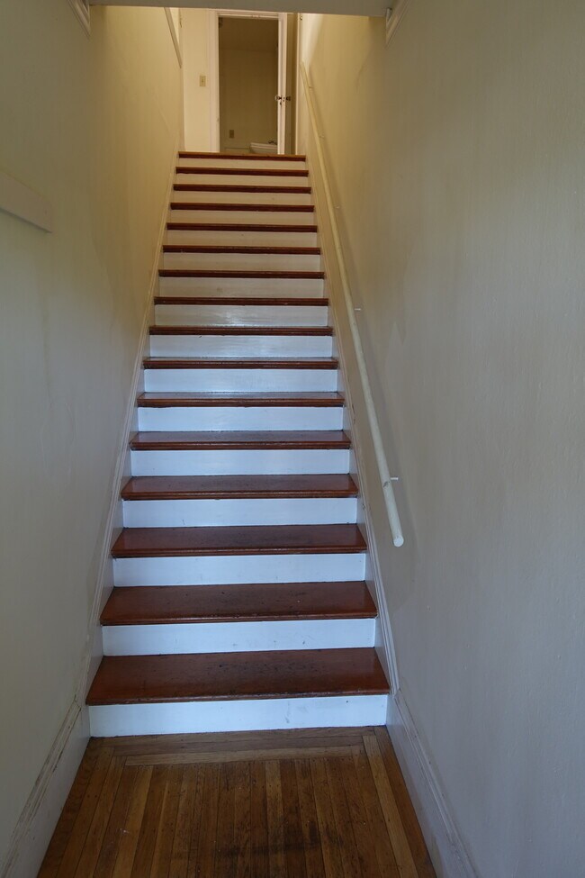 Foto del edificio - 2343 Dwight Way