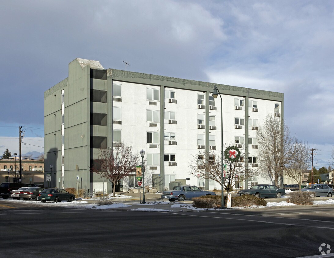 Foto principal - Reyn Rock Plaza Senior Housing