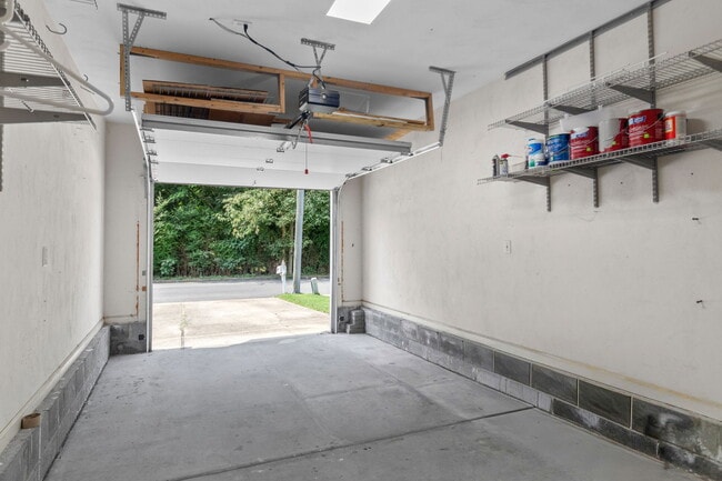 Building Photo - 5312 Pandoria Ave