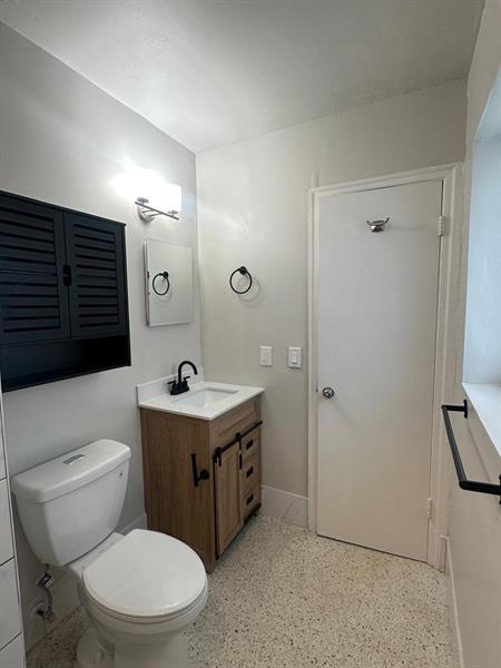 Foto del edificio - 1712 Fletcher St