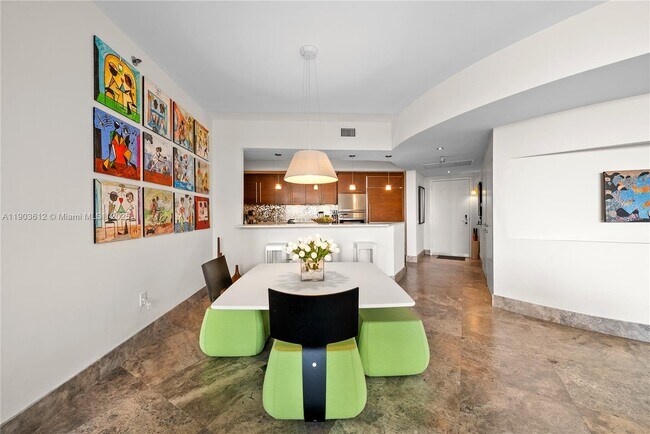 Foto del edificio - 450 Alton Rd