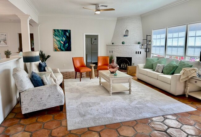 Foto del edificio - 302 NW 11th St