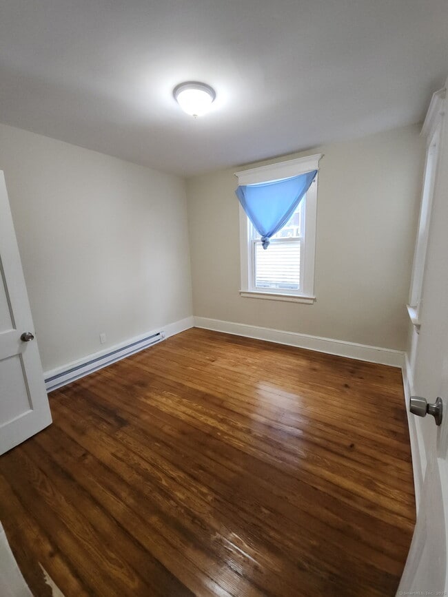 Building Photo - 51 Wildwood Ave
