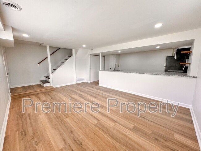 Building Photo - 1333 N 47th St