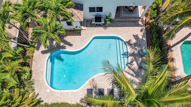 Building Photo - 3315 NE 17th St