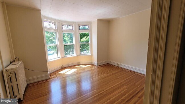Building Photo - 843 N 3rd St