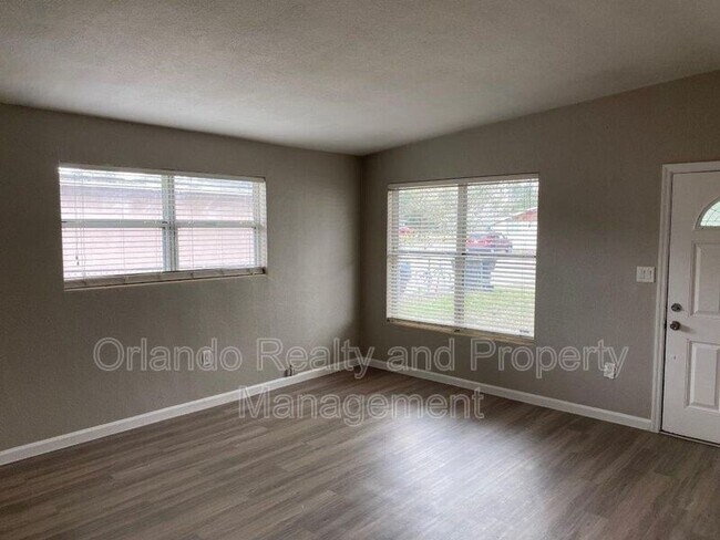 Foto del edificio - 1573 N Hudson St