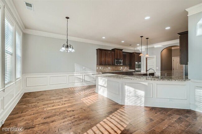 Foto del edificio - 5 br, 3.5 bath House - 2817 Austin Commons...