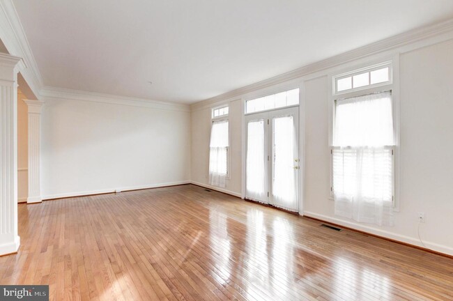 Building Photo - 1804 Dawson St
