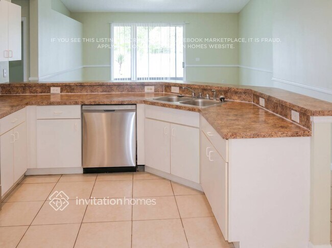 Building Photo - 208 Farrington Ln