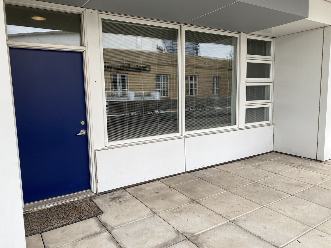 Foto principal - 1619 N Clybourn Ave