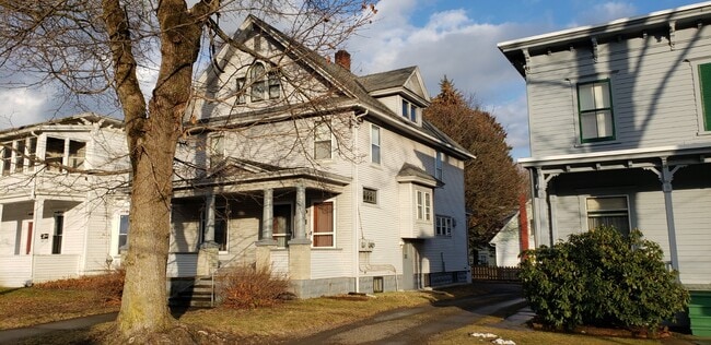 Building Photo - 56 Church St