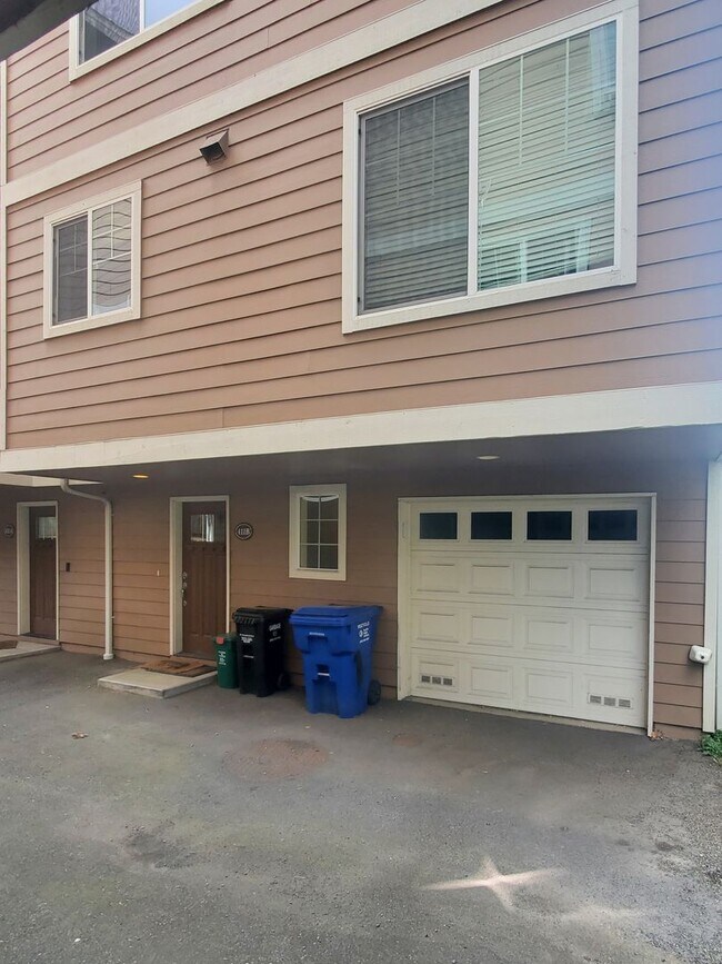 Modern Craftsman Living Between Ballard & ... - Modern Craftsman Living Between Ballard & ... Townhome