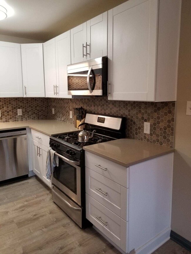New Kitchen - 1000 E 8th Ave