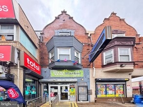 Building Photo - 2102 S Broad St