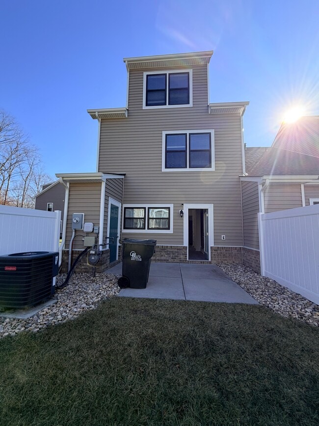 Foto del edificio - 12212 Ground Pine Ct