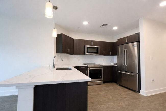 Foto del edificio - 20 Penniman Rd