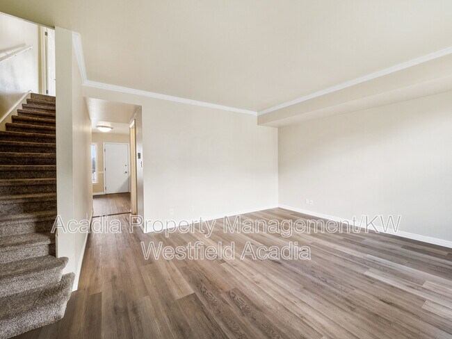 Building Photo - 715 E 950 S