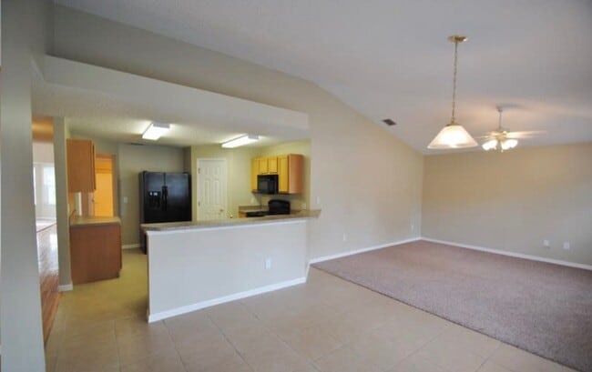 Building Photo - 418 Saragassa Ave