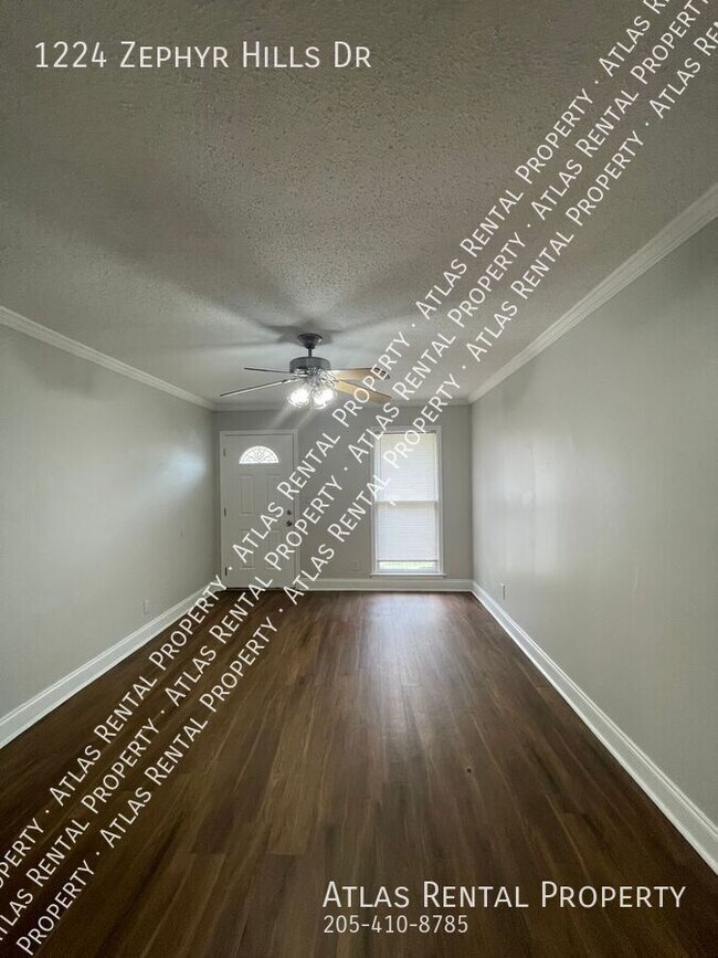 Foto del edificio - 1224 Zephyr Hills Dr