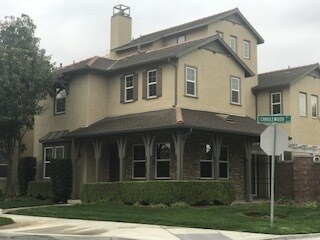 Foto del edificio - Coming Soon! Stunning 3 level 3/2.5 home l...