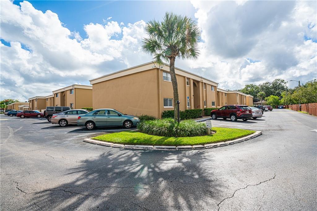 1000 Lake of the Woods Blvd, Fern Park, FL 32730 Townhouse for Rent