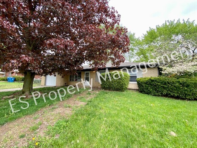 Building Photo - Wonderful 4 Bedroom 2 Bathroom Ranch!
