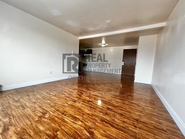 Foto del edificio - 1005 Robertson St