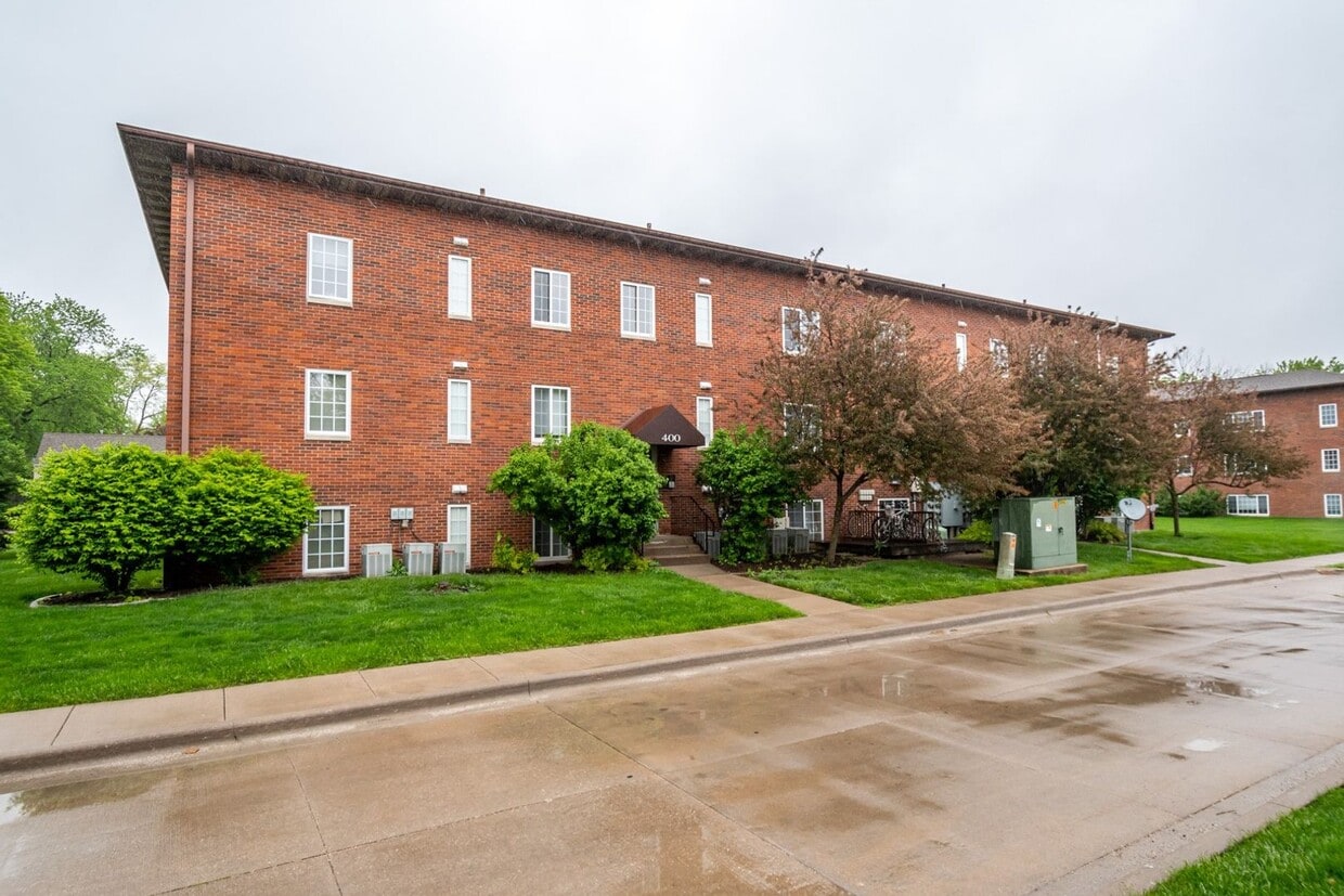 Incredible 2 Bedroom Condominium in University Heights - Incredible 2 Bedroom Condominium in University Heights