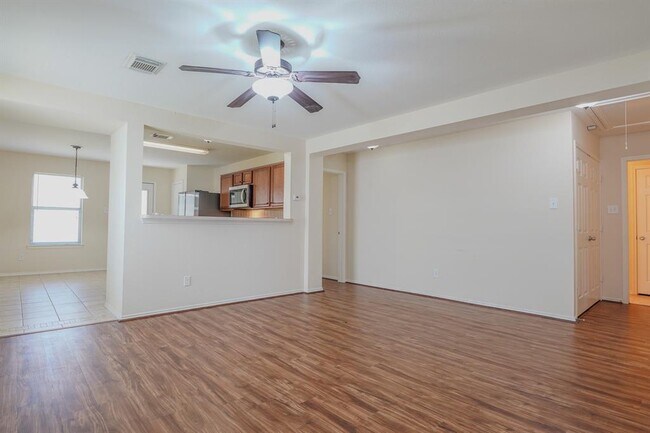 Building Photo - 18210 Temple Hill Ln