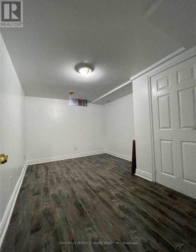 Building Photo - 153 Morton Way
